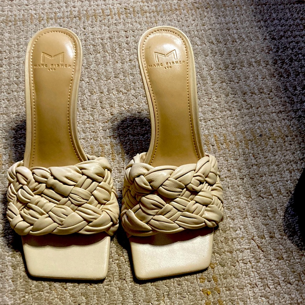 Marc fisher heels